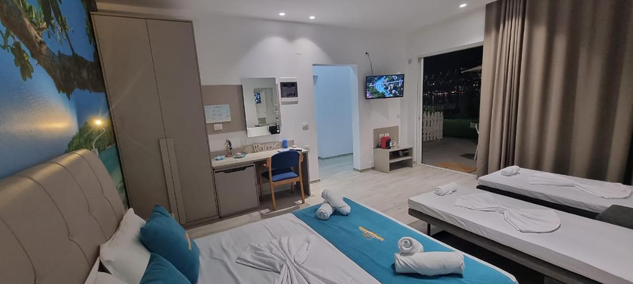 Suncoast Rooms Port Side Saranda Dış mekan fotoğraf
