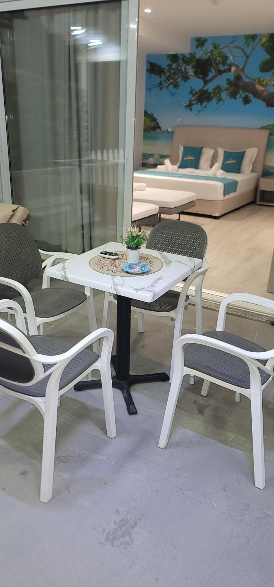 Suncoast Rooms Port Side Saranda Dış mekan fotoğraf